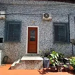 Casa Inteira Proxima Ao Maracana E Ao Metro Saens Pena