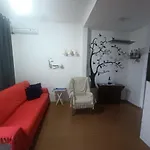 Casa Inteira Proxima Ao Maracana E Ao Metro Saens Pena